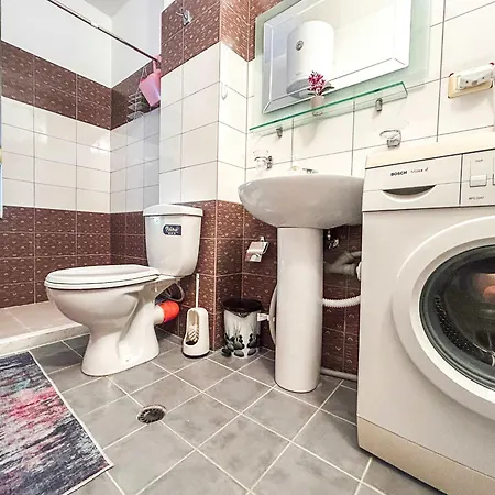 Cozy 1307 Apartment Durres